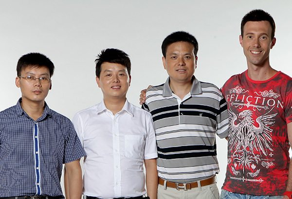 禿頂與頭發稀疏有什么關系 年輕人禿頂怎么辦,禿頂與頭發稀疏有什么關系?