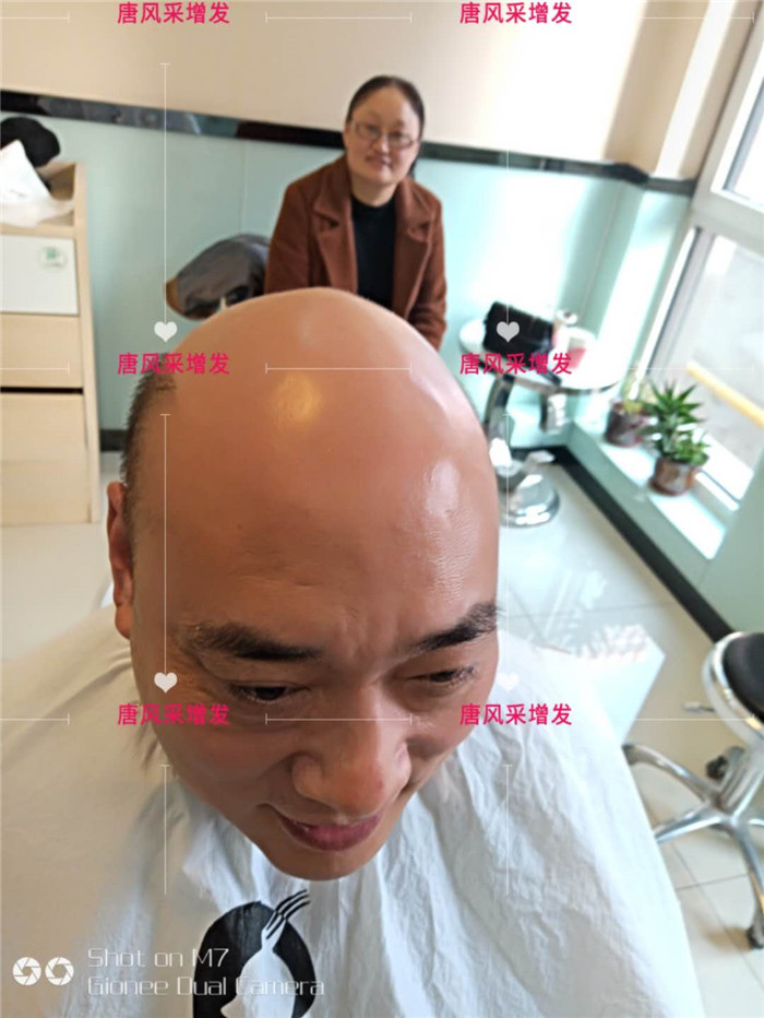以假亂真的高級假發 \
