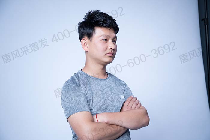 純手工真人發套的價格 \